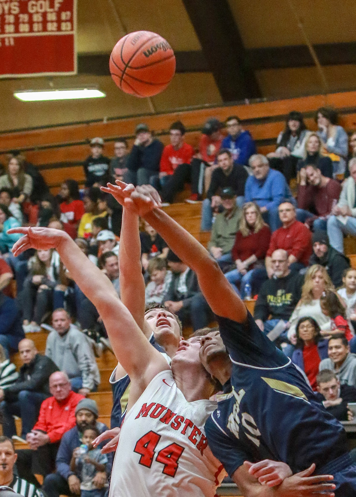 Boys basketball - Bishop Noll at Munster